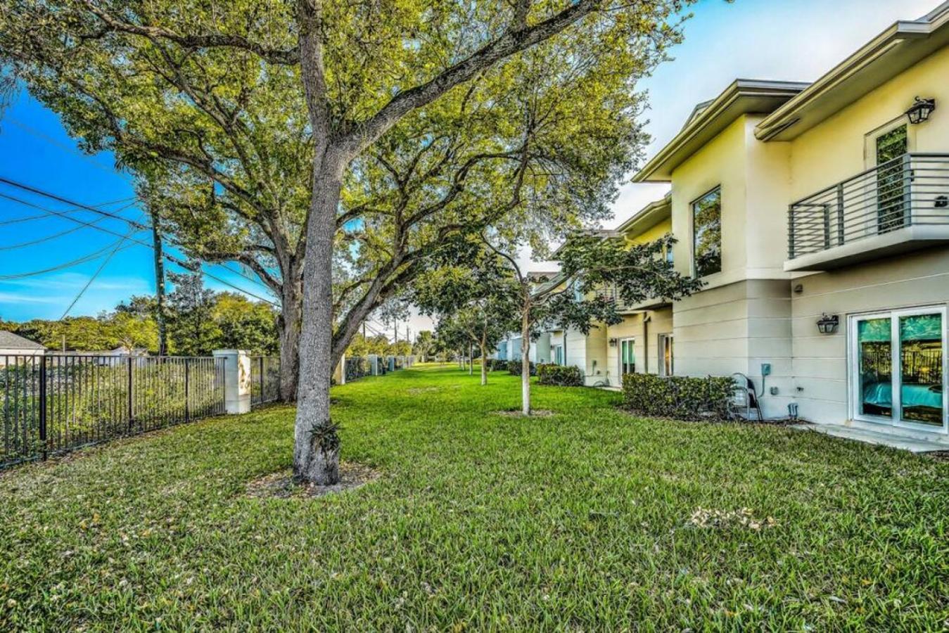 Lilly At Aviara Lake Worth Lake Worth Beach Exterior foto